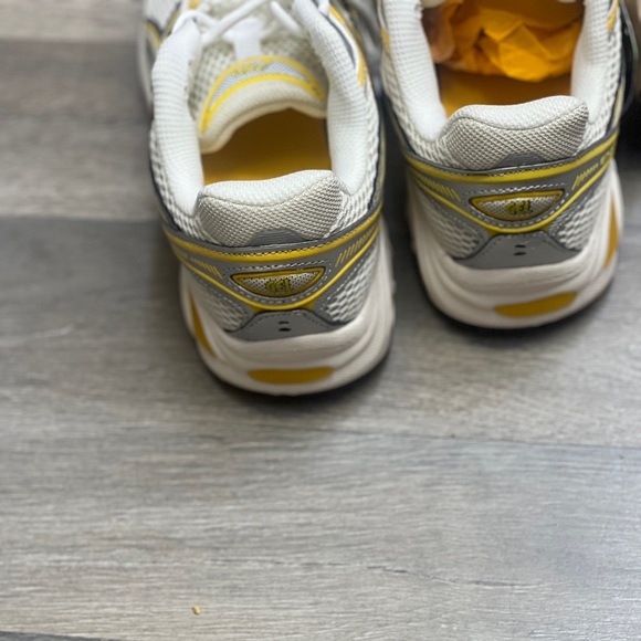 Men’s ASICS GT-2160 Kith Cream Solar Power ( New) - Picture 6 of 7